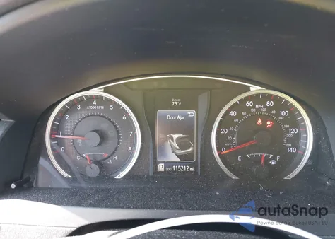 2015 Toyota Camry Se z USA, uszkodzony, nr VIN 4T1BF1FK2FU907335